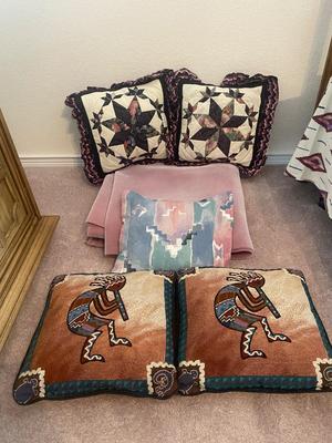 VELLUX BLANKET AND ACCENT PILLOWS