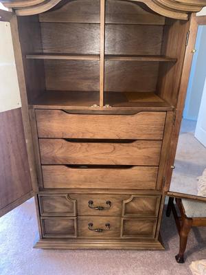 TOUR NAVACA BY STANLEY BEDROOM ARMOIRE