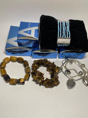 NIB stretch bracelets