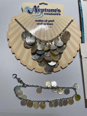 Assorted necklaces & bracelet