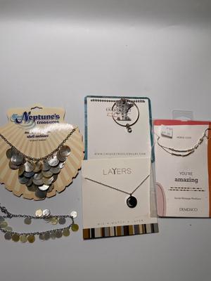 Assorted necklaces & bracelet