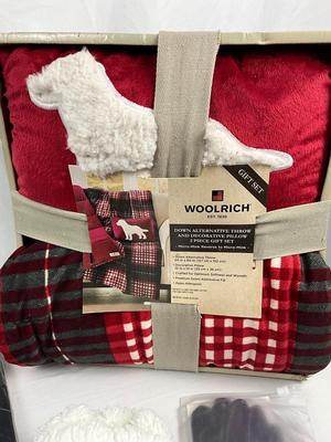 Lot J 322 NEW Winter Warmth Lot