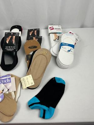 Lot J 324 Large Lot of Ankle Socks and No Show Socks