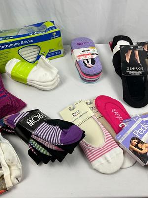Lot J 324 Large Lot of Ankle Socks and No Show Socks