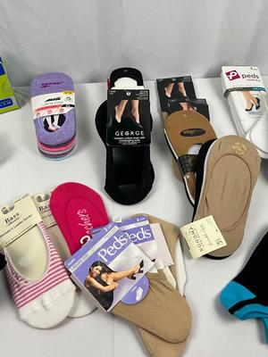Lot J 324 Large Lot of Ankle Socks and No Show Socks