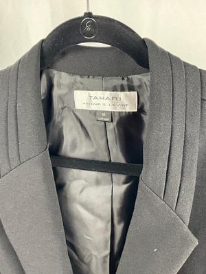 Lot K 332 NWT Tahari Arthur S. Levine Ladies Dress Jacket