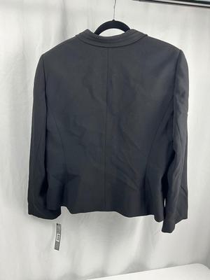 Lot K 332 NWT Tahari Arthur S. Levine Ladies Dress Jacket
