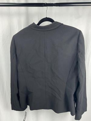 Lot K 332 NWT Tahari Arthur S. Levine Ladies Dress Jacket