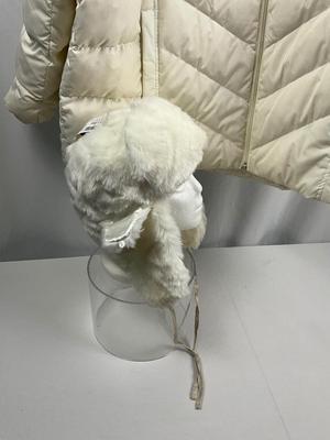 Lot K 335 Lands End Ladies Winter Coat and Faux Fur Trapper Hat