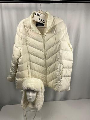 Lot K 335 Lands End Ladies Winter Coat and Faux Fur Trapper Hat