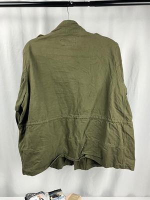 Lot K 338 Lane Bryant Ladies Jacket New In Package Socks