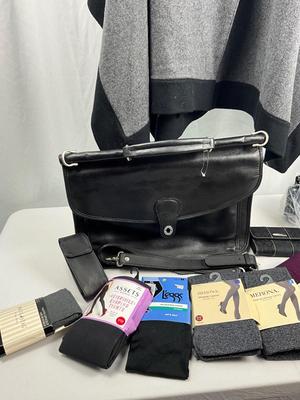 Lot K 339 NWT Jones New York Ladies Cape Leather Briefcase Organizer Wallet