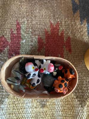CLAY SOMBRERO FROM THE ALAMO AND OTHER SOUTHWESTERN STYLE DECOR