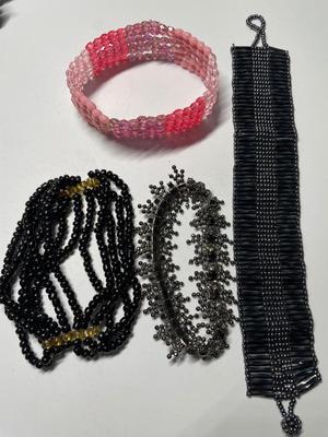 10 stretch bracelets
