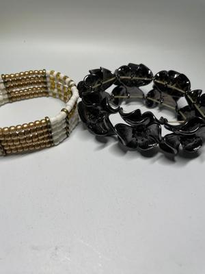 10 stretch bracelets