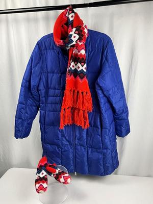 Lot L 340 Lands End Women’s Winter Coat NWT Scarf and Mittens