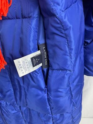 Lot L 340 Lands End Women’s Winter Coat NWT Scarf and Mittens
