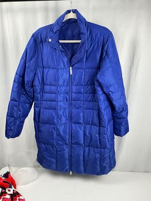Lot L 340 Lands End Women’s Winter Coat NWT Scarf and Mittens