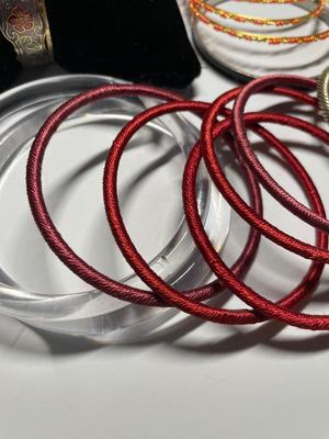 Variety of bracelets (14)