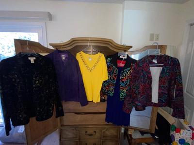 COLORFUL LADIES CLOTHING
