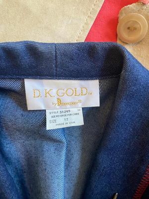 LADIES WEAR