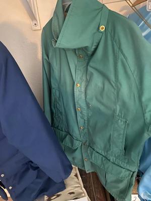 TEMPCO LADIES DOWN FILLED JACKET SIZE LARGE