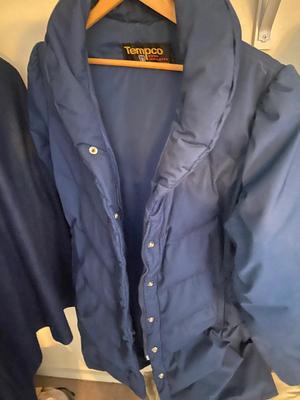 TEMPCO LADIES DOWN FILLED JACKET SIZE LARGE