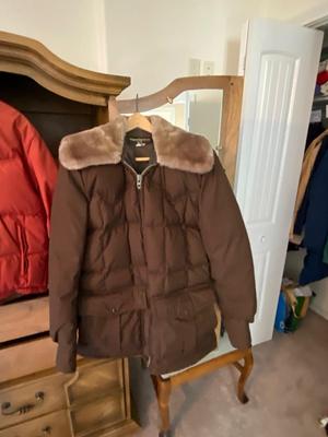 LIKE NEW MENS WESTERN STYLE TEMPCO DOWN FILLED COATS