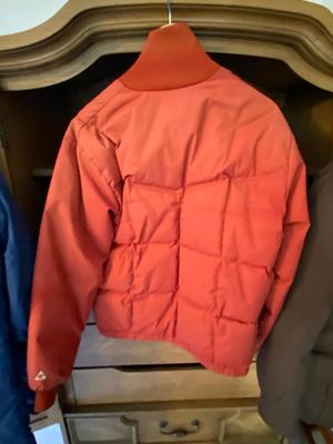 LIKE NEW MENS WESTERN STYLE TEMPCO DOWN FILLED COATS