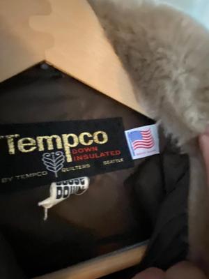 LIKE NEW MENS WESTERN STYLE TEMPCO DOWN FILLED COATS