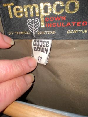 LIKE NEW MENS WESTERN STYLE TEMPCO DOWN FILLED COATS