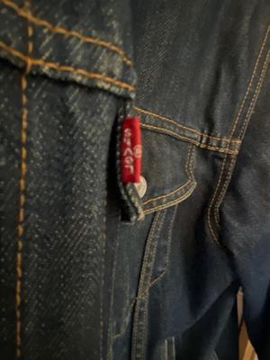 MEN'S LEVI JEAN JACKET SIZE LARGE