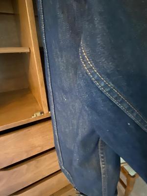 MEN'S LEVI JEAN JACKET SIZE LARGE