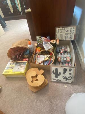 AN ARRAY OF DIFFERENT CRAFT ITEMS!