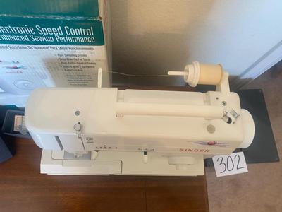 SINGER MODEL 2517 SEWING MACHINE
