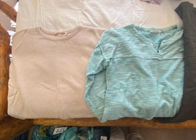 LADIES TOPS AND SKIRT