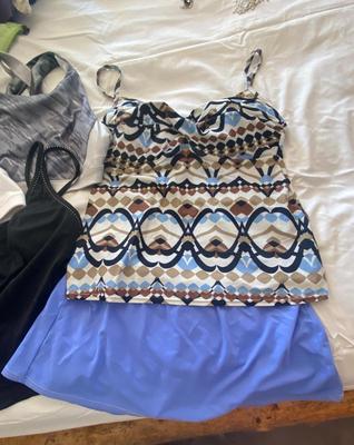 LADIES SWIMWEAR, HELLO MELLO LOUNGE PANTS AND SHIRT XL