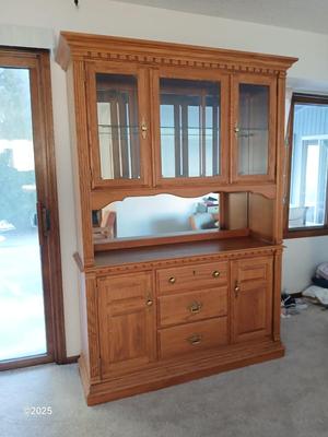 Richardson Brothers Company Lighted China Hutch