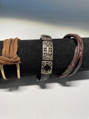 Leather/rope bracelets (10)