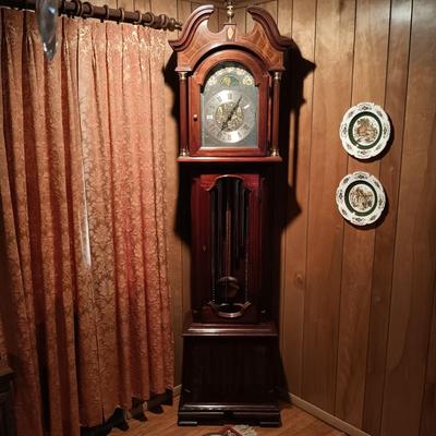 LOT 2: Ridgeway 1978 Limited Edition Grandfather Clock