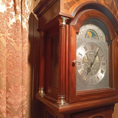 LOT 2: Ridgeway 1978 Limited Edition Grandfather Clock