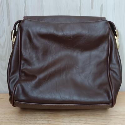 LOT 18: Fossil Weave Woven Handbag, Austin Designs Handbag & Capezio Crossbody Bag