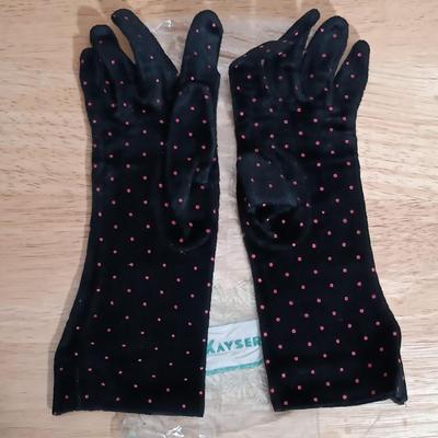 LOT 21: Biagi Leather Key Wallet, Ralph Lauren Wristlet, Brighton Wallet, Etienne Aigner Pen & More