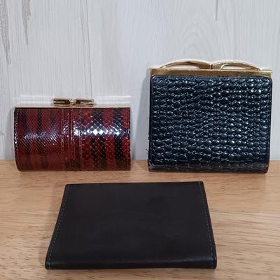 LOT 21: Biagi Leather Key Wallet, Ralph Lauren Wristlet, Brighton Wallet, Etienne Aigner Pen & More