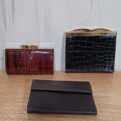 LOT 21: Biagi Leather Key Wallet, Ralph Lauren Wristlet, Brighton Wallet, Etienne Aigner Pen & More