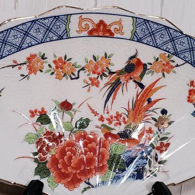 LOT 25: Vintage Ichimatsu Doll, Imari-Style Japanese Fan Dish, Handpainted Fans & More