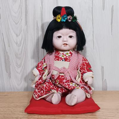 LOT 25: Vintage Ichimatsu Doll, Imari-Style Japanese Fan Dish, Handpainted Fans & More