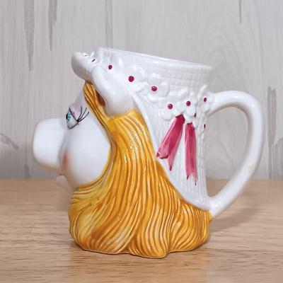 LOT 26: Vintage Jim Henson Muppets Sigma Taste Setter Miss Piggy Ceramic Vase and Mug with Kermit the Frog Dish