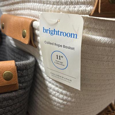 Mixed Lot Woven, Metal, Plastic Storage Baskets (1018CR-ES)