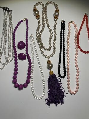 Vintage necklaces & earrings
